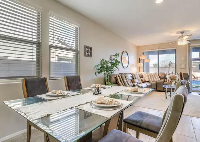 Serene Oasis With Pool & Spa-goodyear Villa Goodyear